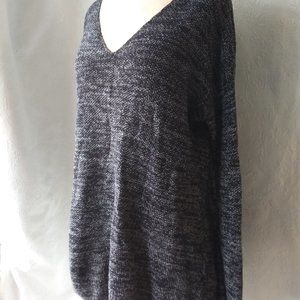 H&M | Black with White Cotton Tunic Sweater | M | Business Casual Classic